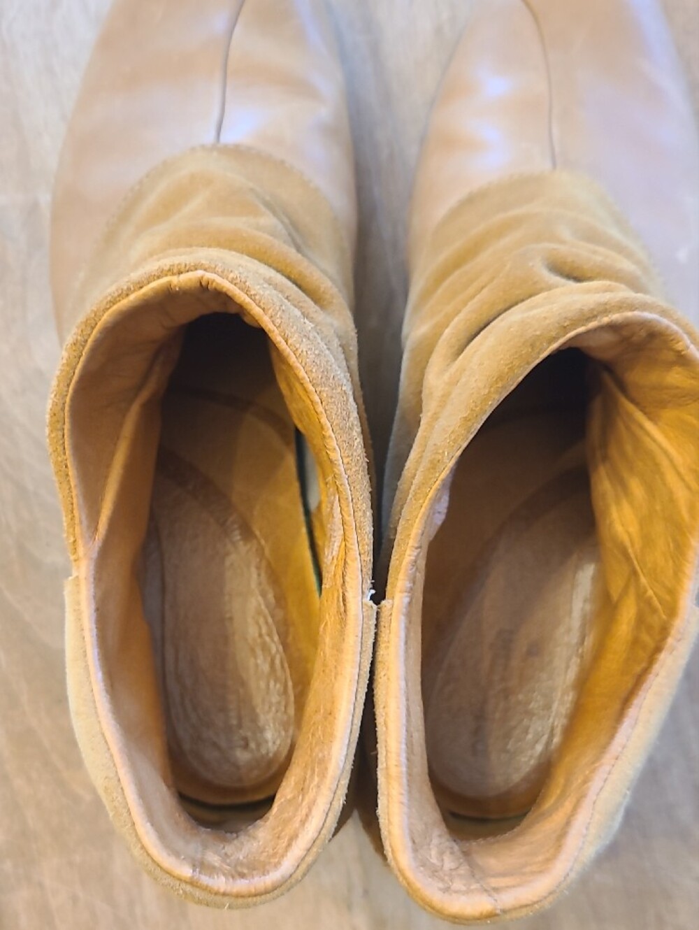 Patagonia Addie Slouch Ruffle Ankle Boots Leather Suede Tan Womens 6.5 - Picture 5 of 7